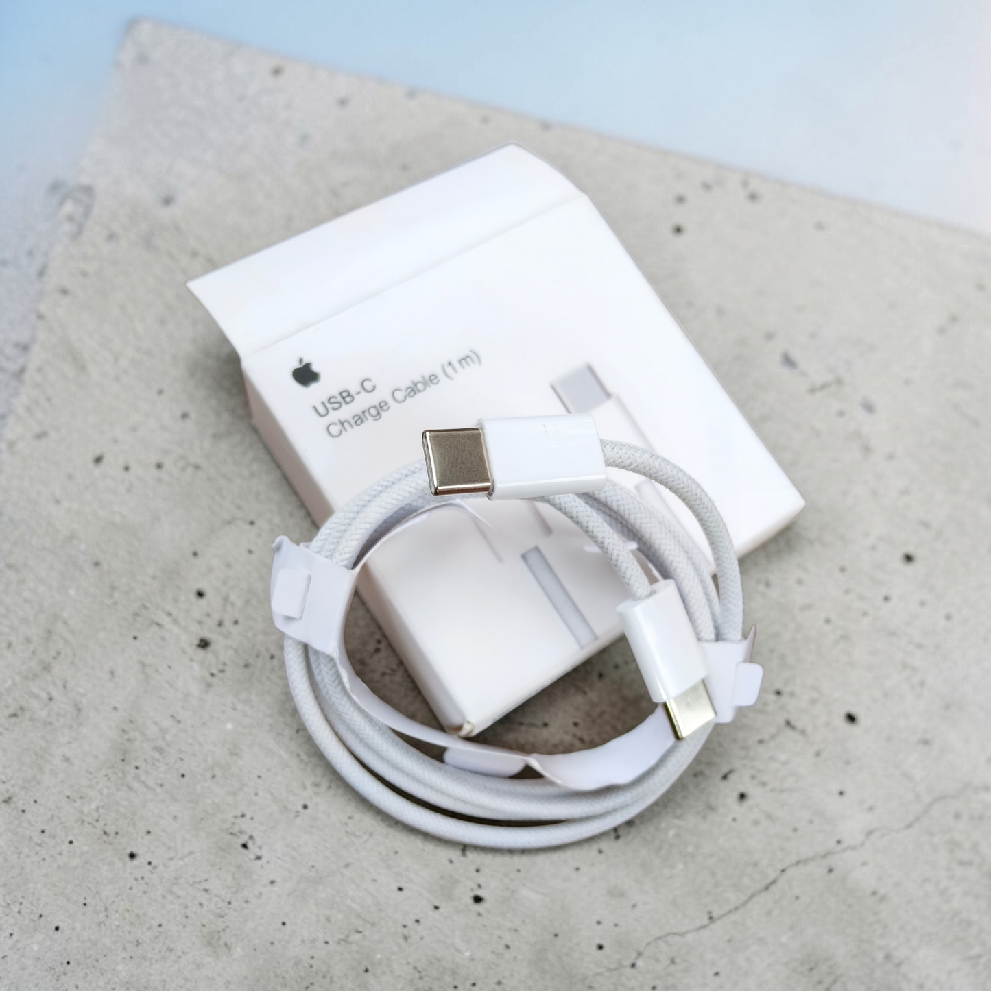 Apple 20W USB-C Fast Charger – Original Power Adapter for iPhone 15 / 14 / 13 / 12 (PD Fast Charging)