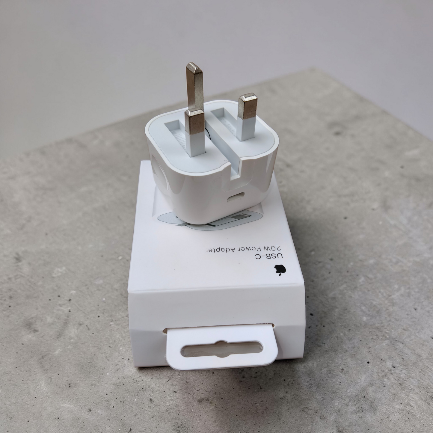 Apple 20W USB-C Fast Charger (3-Pin) – Original Power Adapter for iPhone 15 / 14 / 13 / 12